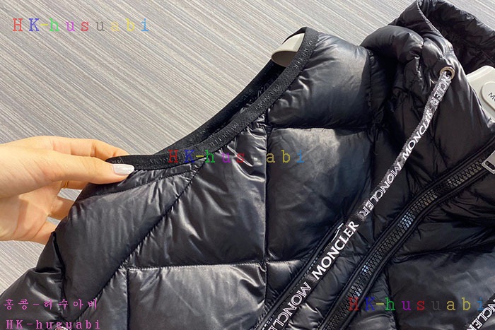 NEW 몽클레어 패딩조끼 신상 M 428887