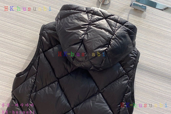 NEW 몽클레어 패딩조끼 신상 M 428887