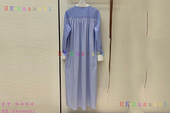 NEW 로에베 윈피스 신상 L245520
