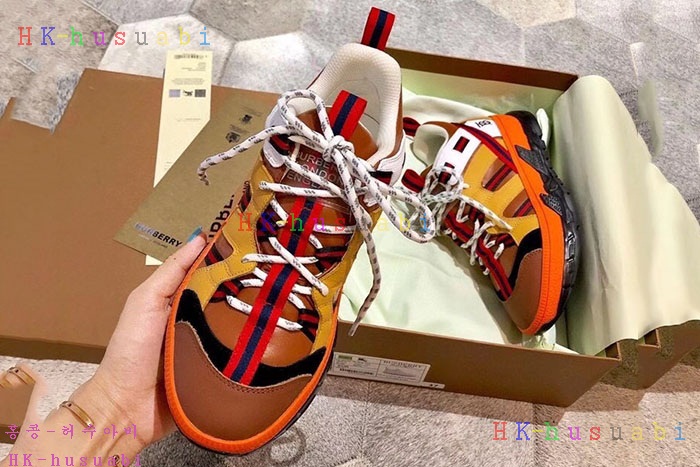NEW 버버리 여성 스니커즈 BB 4271440