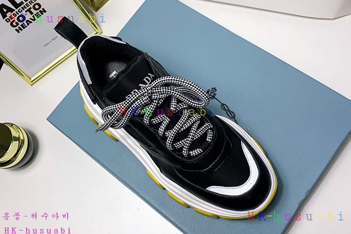 NEW 프라다 스니커즈 신상 P 424449