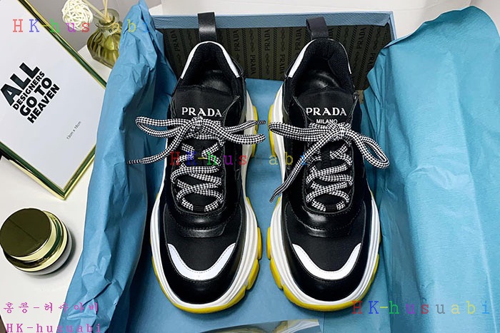 NEW 프라다 스니커즈 신상 P 424449