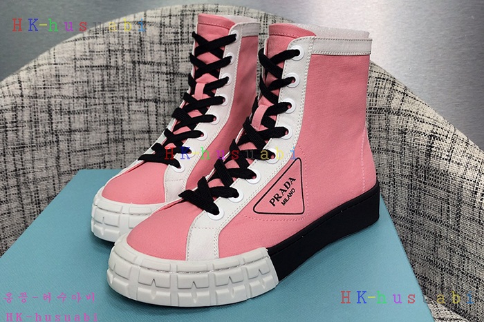 NEW 프라다 스니커즈 신상 P 424454