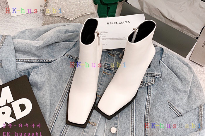 NEW 발렌시아가 신발 신상 B 558441