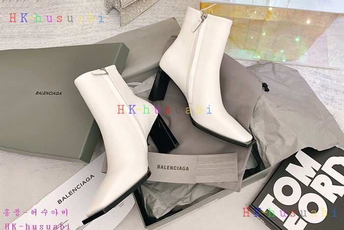 NEW 발렌시아가 신발 신상 B 558441