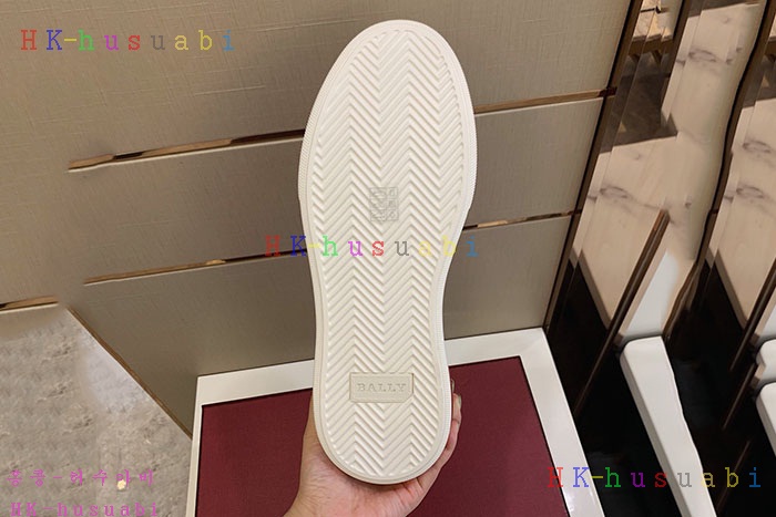 NEW 발리 스니커즈 신상 B 444728