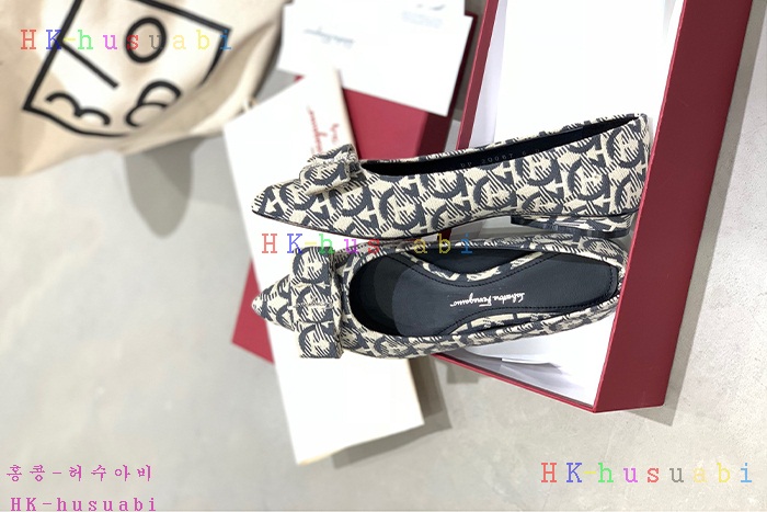 NEW 페라가모  신발 신상 F 724550