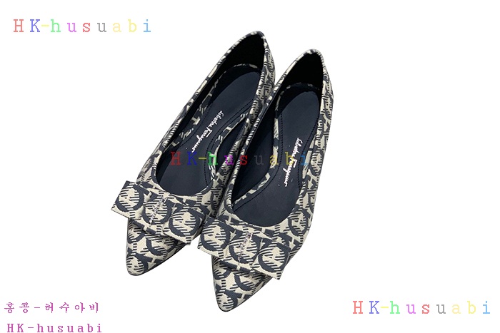 NEW 페라가모  신발 신상 F 724550