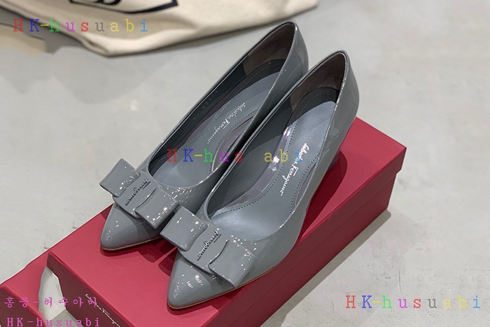 NEW 페라가모  신발 신상 F 724556