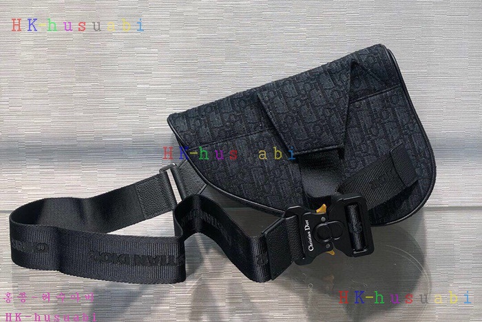 ★미러급★ 디올 새들 메신저백 DR 757990