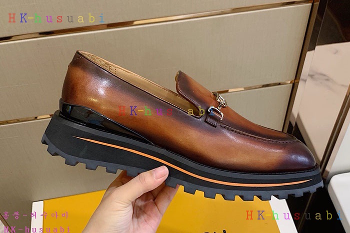NEW 루이비통 신발 신상 LV 724120