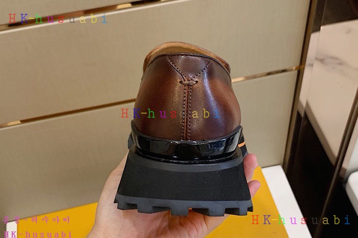 NEW 루이비통 신발 신상 LV 724120