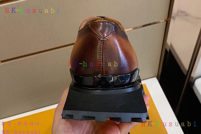 NEW 루이비통 신발 신상 LV 724126