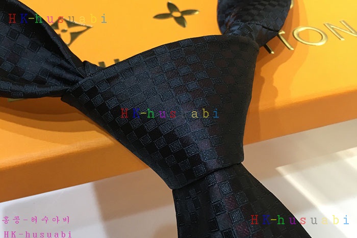 NEW 루이비통 넥타이 신상 LV 757447