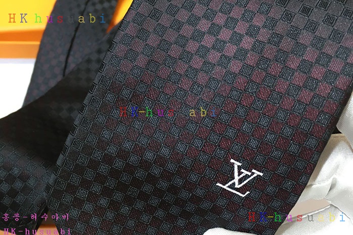 NEW 루이비통 넥타이 신상 LV 757447