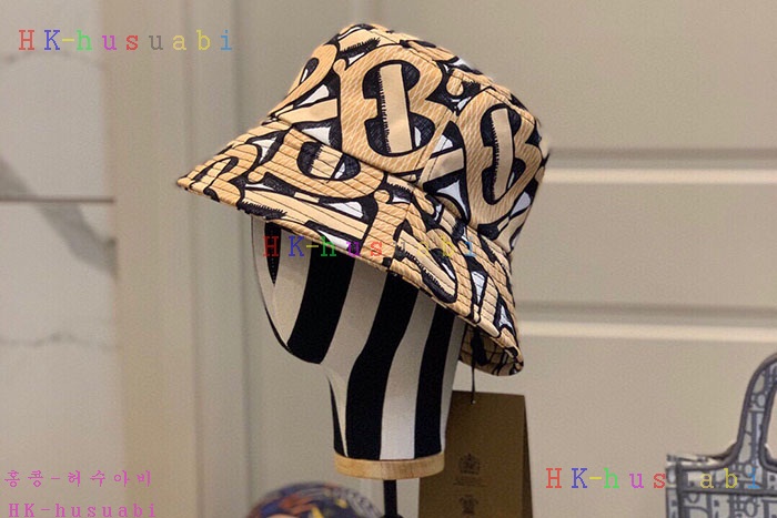 NEW 버버리 모자 신상 BB8572115