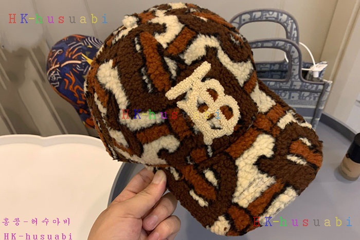 NEW 버버리 모자 신상 BB8572118