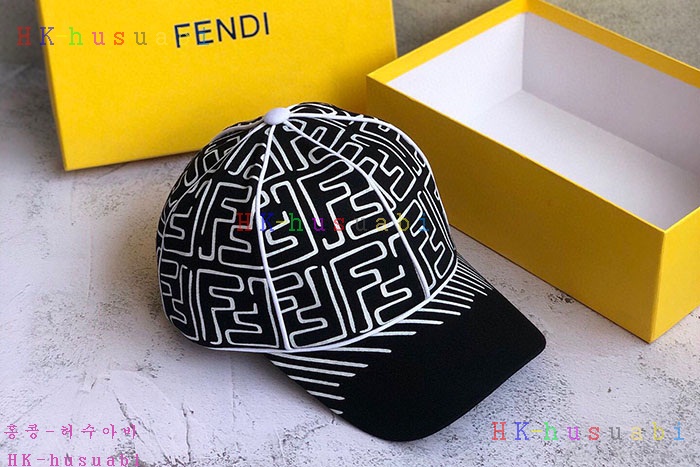 NEW 펜디 모자 신상 F 492104
