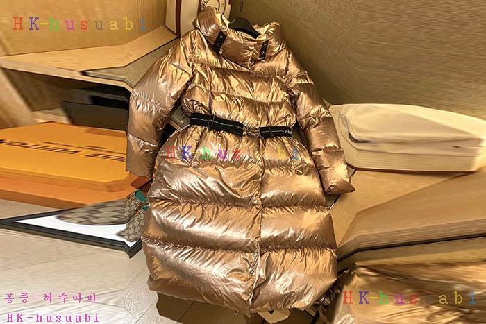 NEW 프라다 패딩 신상 P952247