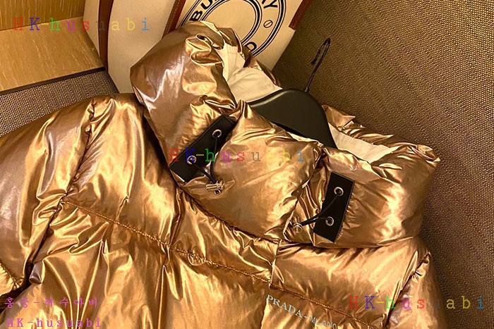 NEW 프라다 패딩 신상 P952247