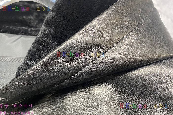 NEW 프라다 패딩 신상  P 5729220