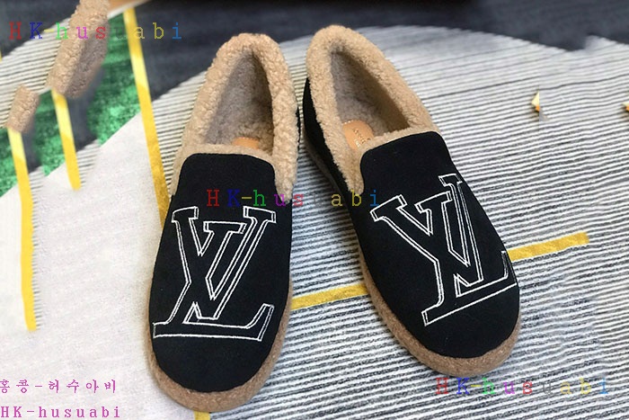 NEW 루이비통 신발 신상 LV 529333