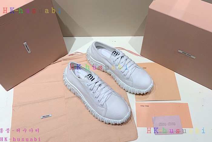 NEW 미우미우 신발 신상 M 4236222