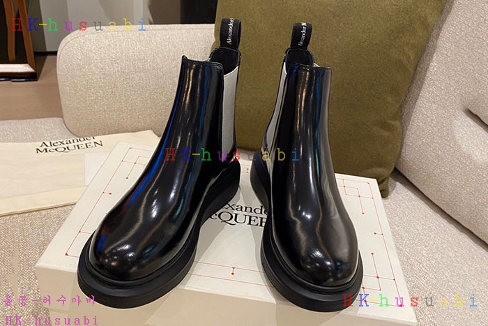 NEW 알렉산더맥퀸  신발 신상 M252227