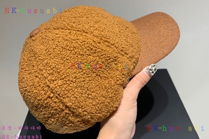 NEW 로에베 모자 신상 LW 255501
