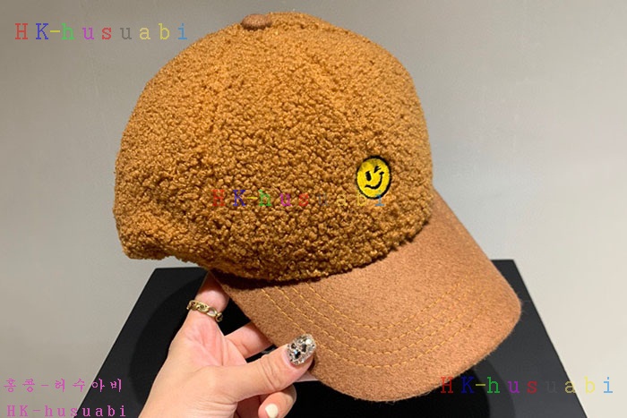 NEW 로에베 모자 신상 LW 255501
