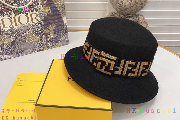 NEW 펜디 모자 신상 FD 7544420