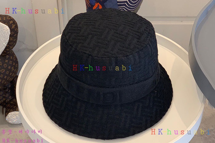 NEW 펜디 모자 신상 FD 7544425