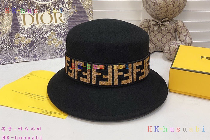 NEW 펜디 모자 신상 FD 7544420