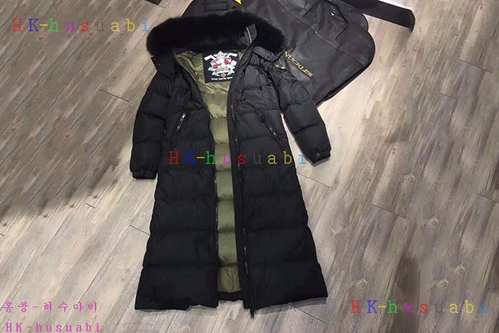 NEW 무스너클 패딩 신상 M 625236