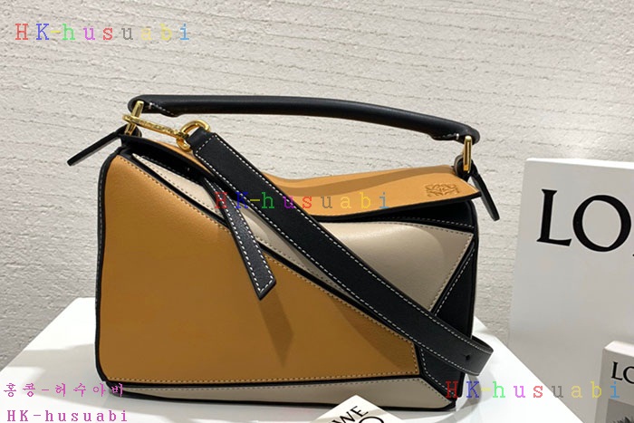 ★미러급★ 로에베 퍼즐백 LW 525660