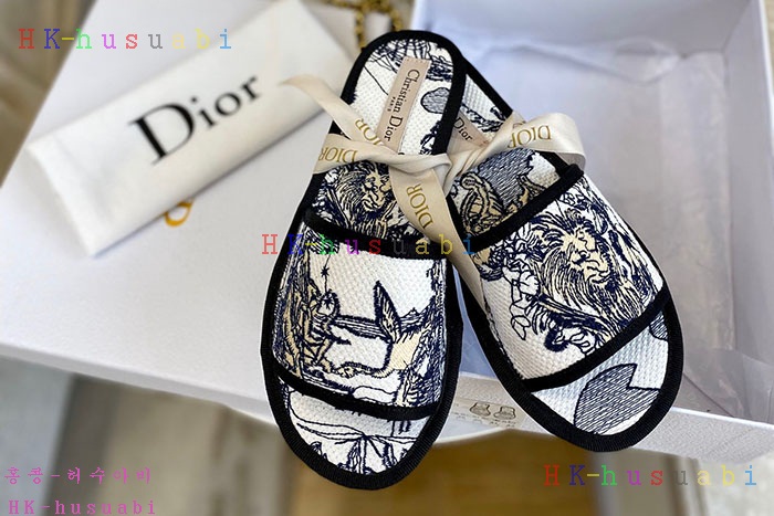 NEW 디올 슬리퍼 신상 DR 253699