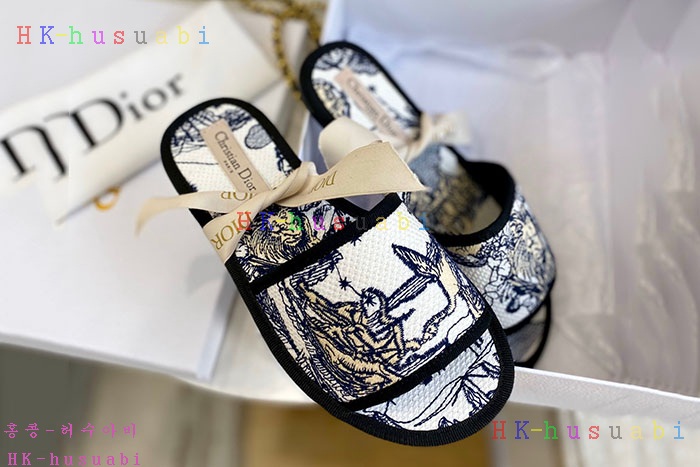 NEW 디올 슬리퍼 신상 DR 253699