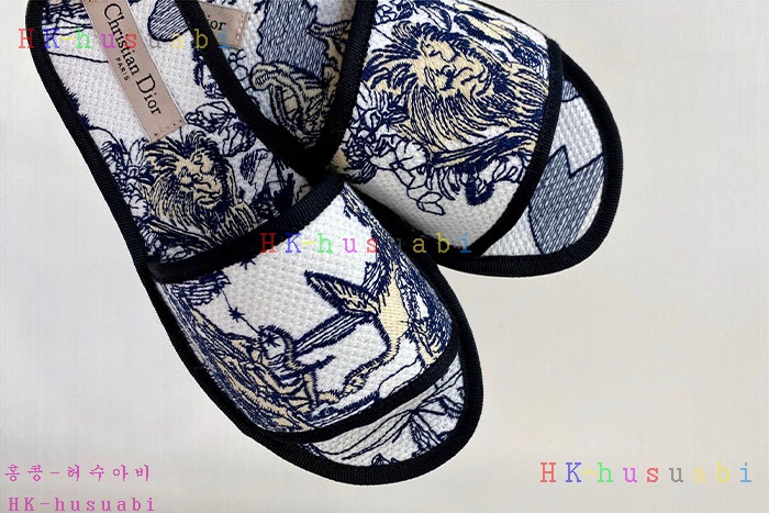 NEW 디올 슬리퍼 신상 DR 253699