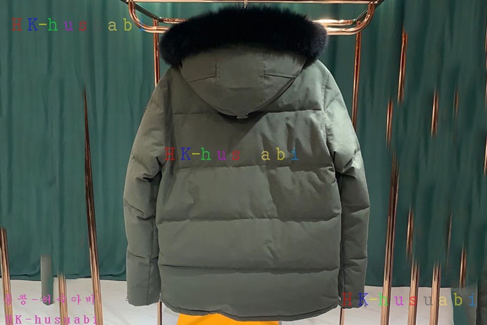 NEW 무스너클 패딩 신상 M 653322