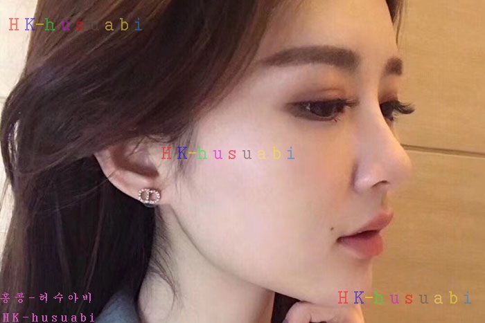 NEW 디올 귀걸이 신상 DR 8572251