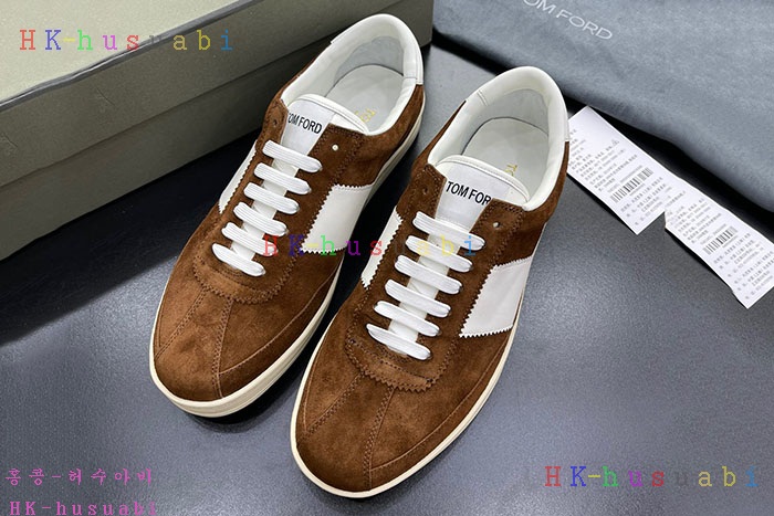 NEW 톰브라운  스니커즈 신상 TB 724660