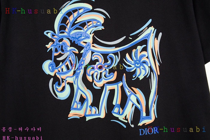 NEW 디올 반팔티 신상 DR 724563