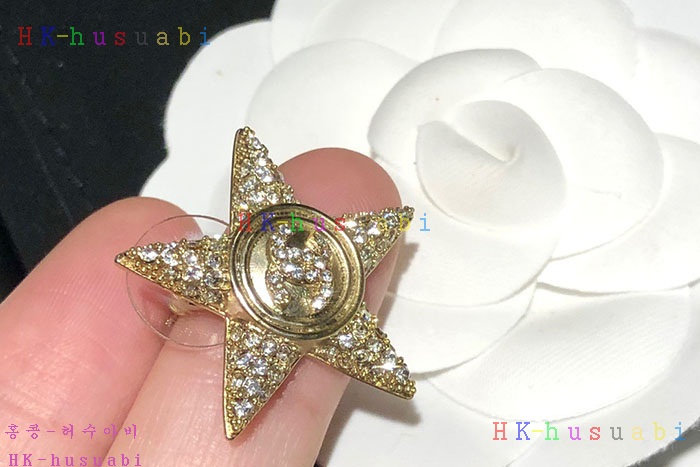 NEW 샤넬 귀걸이 신상 C 727551