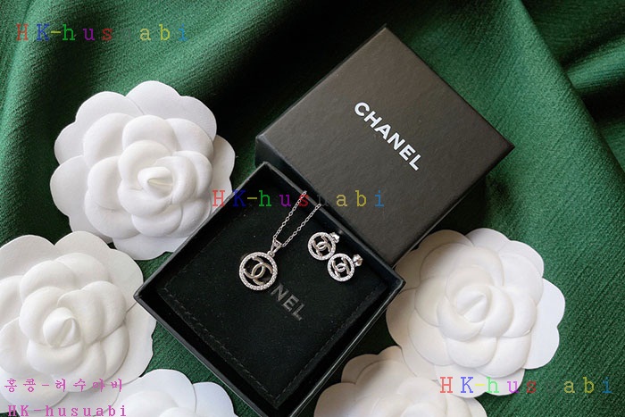 NEW 샤넬 목걸이 귀걸이 셋트 신상 C 727571