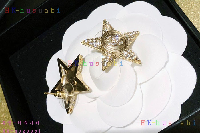 NEW 샤넬 귀걸이 신상 C 727551
