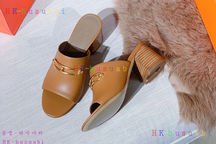 NEW 에르메스 신발 신상 H 2438555
