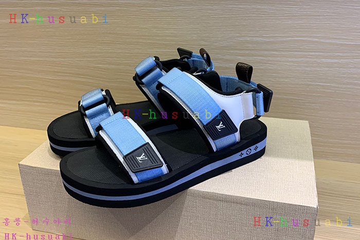 NEW 루이비통 샌들 신상 LV 1243304