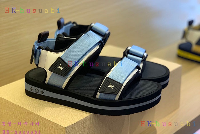 NEW 루이비통 샌들 신상 LV 1243304