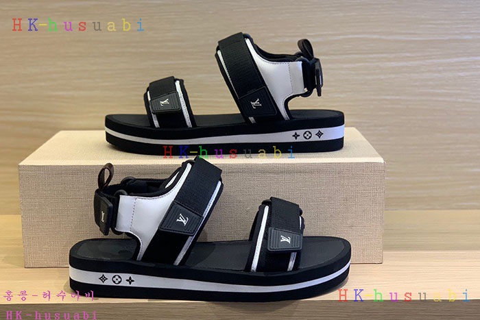 NEW 루이비통 샌들 신상 LV 1243305