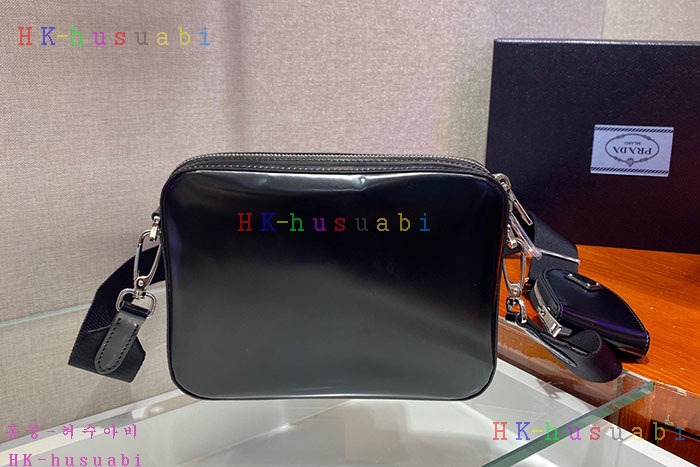 ★미러급★프라다 브러시드 가죽 숄더백 1BH180